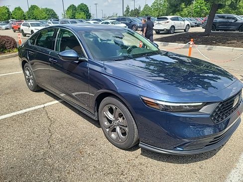 Used 2023 Honda Accord EX image 4