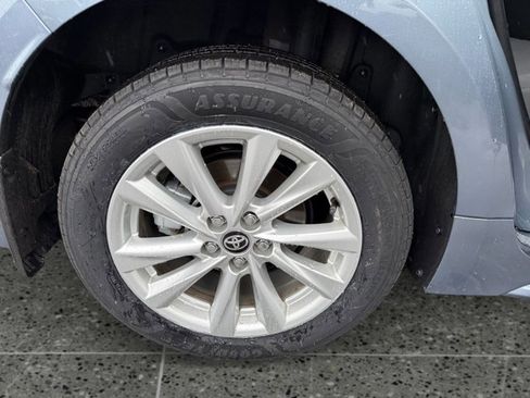 Used 2024 Toyota Corolla LE w/ LE Convenience Package AWD/4WD image 11