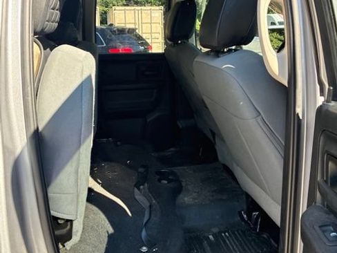 Used 2019 RAM 1500 Express AWD/4WD image 6