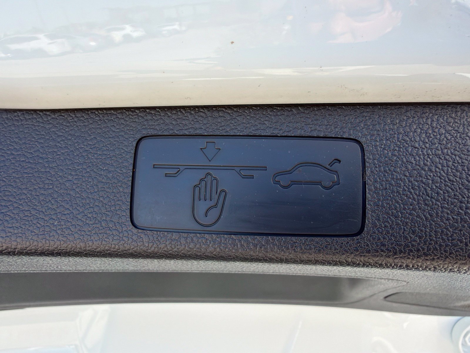 Used 2023 Volkswagen Jetta SE w/ Panoramic Sunroof Package FWD image 28