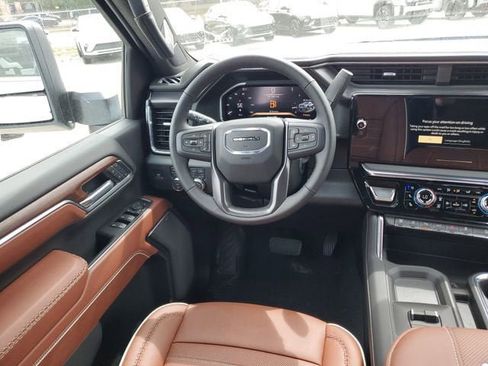 New 2026 GMC Sierra 2500 Denali Ultimate w/ Max Trailering Package image 14