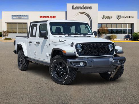 Used 2024 Jeep Gladiator Mojave AWD/4WD image 1