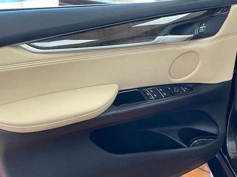 Used 2018 BMW X5 xDrive40e image 17