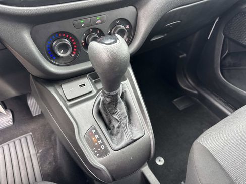 Used 2022 RAM ProMaster City Tradesman FWD image 25