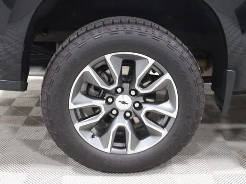 Used 2024 Chevrolet Silverado 1500 RST w/ Z71 Off-Road Package AWD/4WD image 47