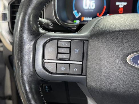 Used 2023 Ford F150 Lariat w/ Trailer Tow Package image 22