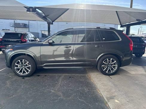 Used 2018 Volvo XC90 T6 Momentum w/ Convenience Package AWD/4WD image 8