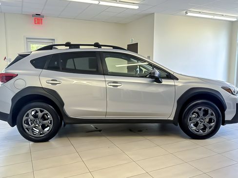 Used 2021 Subaru Crosstrek 2.5i Sport w/ Moonroof Package AWD/4WD image 3