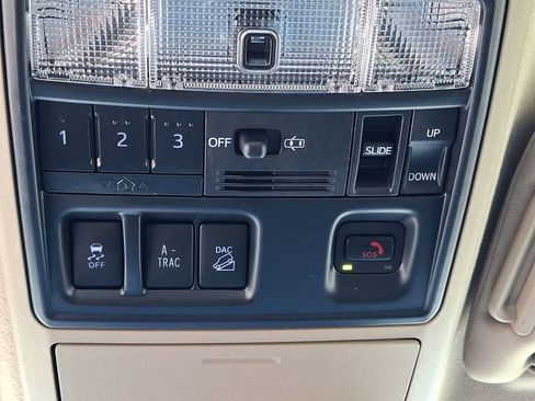 Certified 2023 Toyota 4Runner Limited AWD/4WD image 27