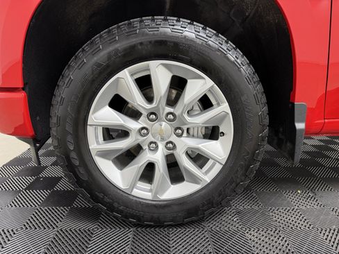 Used 2023 Chevrolet Silverado 1500 Custom image 11