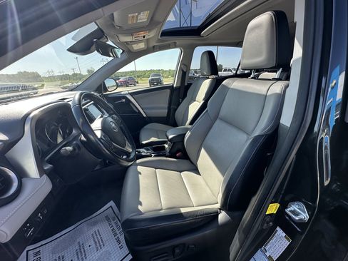Used 2017 Toyota RAV4 Limited w/ Advanced Technology Package AWD/4WD image 20