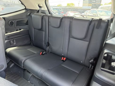 Used 2023 Subaru Ascent Touring AWD/4WD image 29
