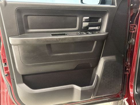 Used 2017 RAM 1500 Express RWD image 22