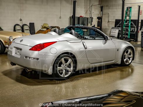 Used 2008 Nissan 350Z Touring image 24