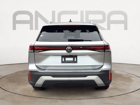 New 2026 Volkswagen Tiguan S FWD image 7