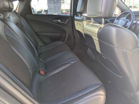Used 2016 Chrysler 200 S w/ Comfort Group image 30