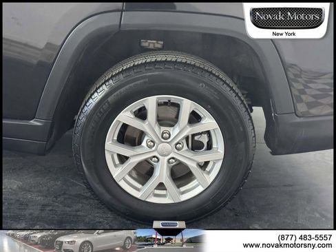 Used 2023 Jeep Grand Cherokee L Limited image 8