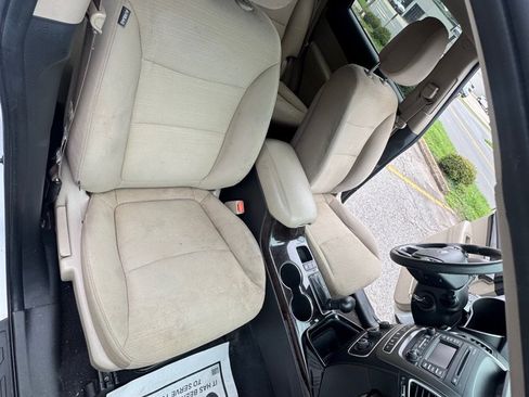 Used 2015 Kia Sorento LX AWD/4WD image 11