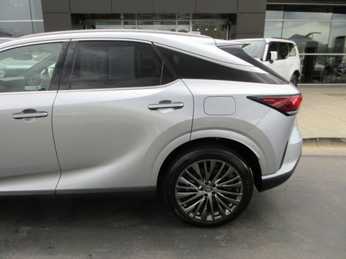 Used 2023 Lexus RX 350 AWD/4WD image 4