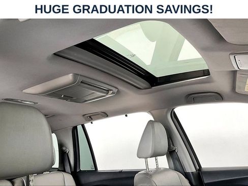 Used 2017 Honda Pilot Touring image 18