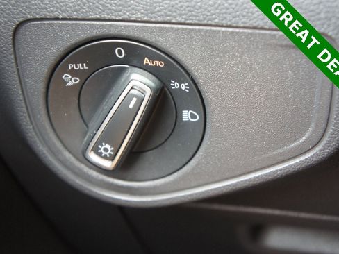 Used 2021 Volkswagen Atlas SEL Premium w/ MDO Package (Bench Seat) image 18