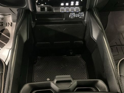 Used 2024 RAM 2500 Limited image 20