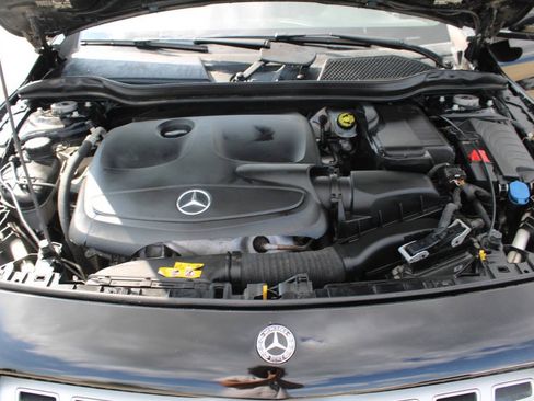 Used 2019 Mercedes-Benz GLA 250 4MATIC image 21