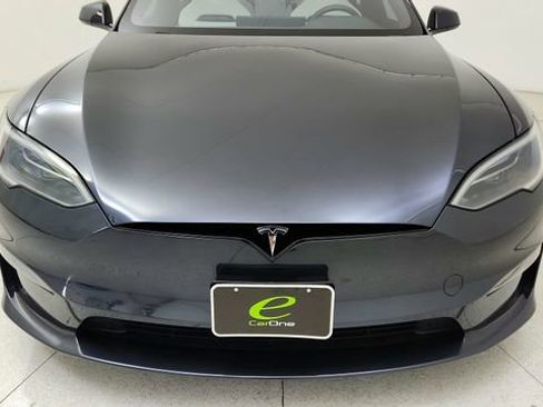 Used 2025 Tesla Model S Plaid image 8