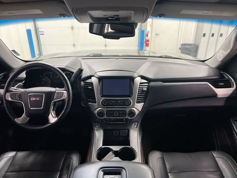 Used 2016 GMC Yukon SLT AWD/4WD image 10