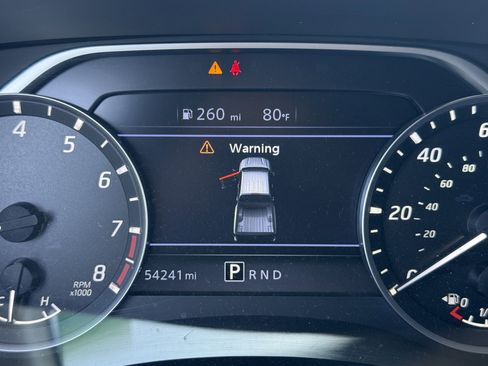 Used 2022 Nissan Frontier SV image 14