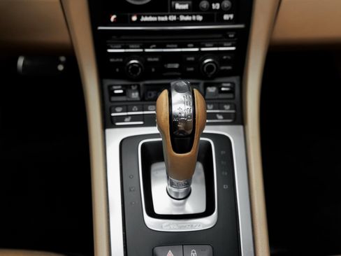 Certified 2013 Porsche 911 Carrera 4S image 23