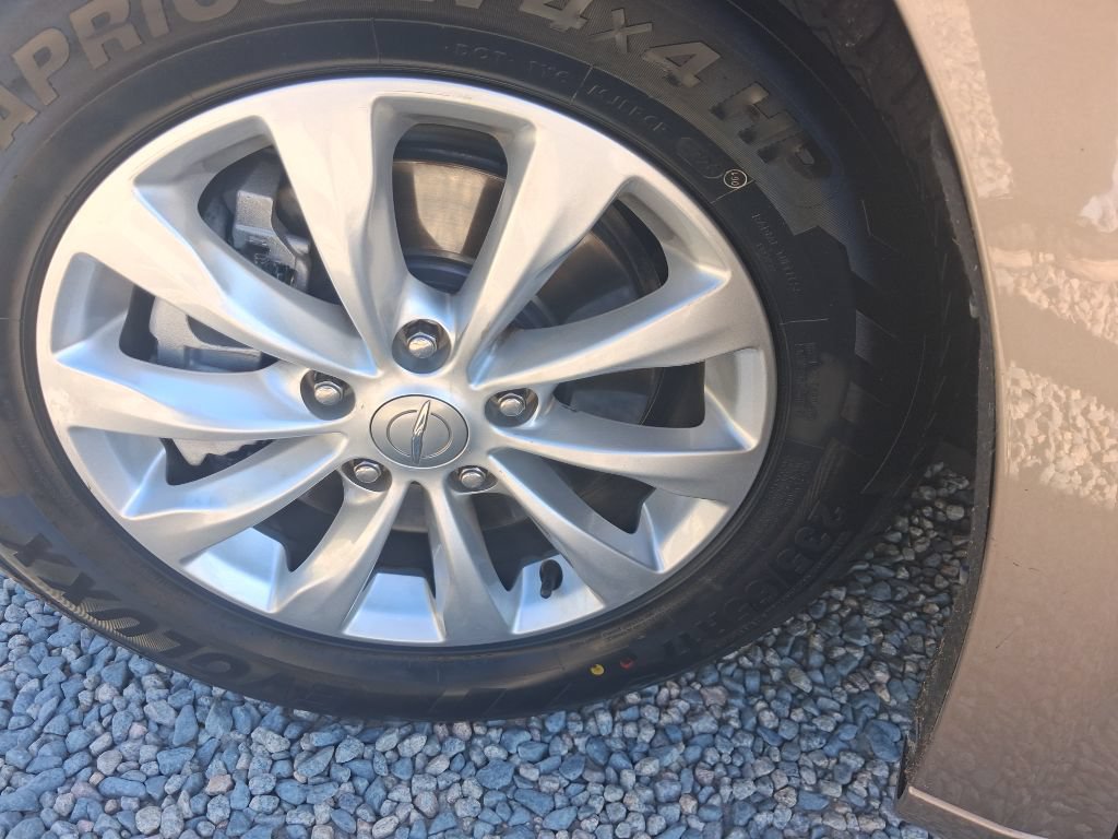 Used 2018 Chrysler Pacifica Touring-L Plus w/ Advanced Safetytec Group FWD image 20