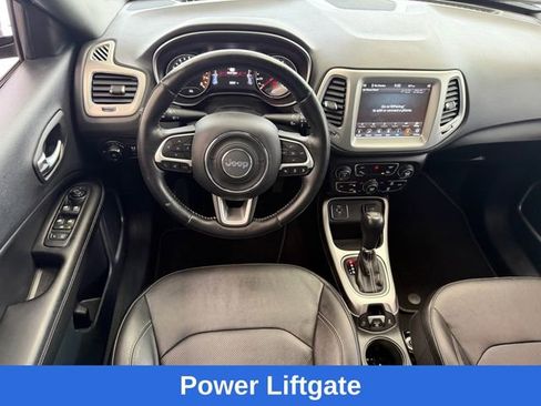 Used 2021 Jeep Compass Latitude w/ Driver Assistance Group FWD image 9