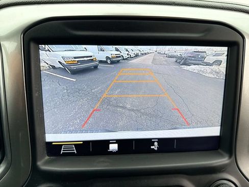 Used 2019 Chevrolet Silverado 1500 LTZ w/ LTZ Convenience Package AWD/4WD image 17