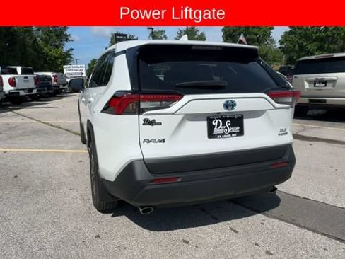 Used 2024 Toyota RAV4 XLE Premium w/ Weather Package AWD/4WD image 7