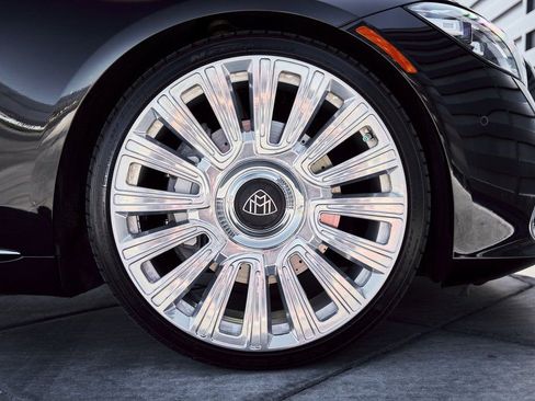 Used 2021 Mercedes-Benz Maybach S 580 4MATIC image 21