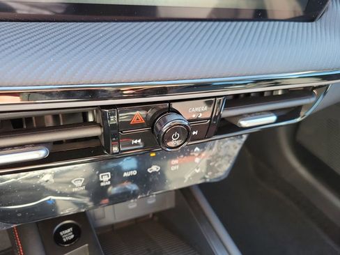 New 2025 Nissan Kicks SR w/ Illumination Package image 30