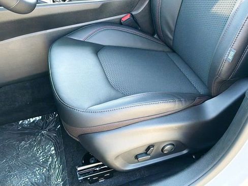 New 2026 Jeep Compass Trailhawk w/ Sun, Sound & Navigation Group AWD/4WD image 21