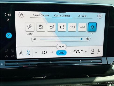 Used 2025 Volkswagen Atlas SE image 15