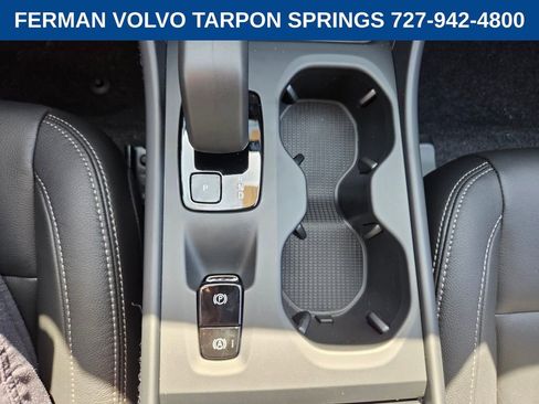 New 2026 Volvo XC40 B5 Core image 27