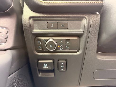 Used 2022 Ford Expedition Platinum AWD/4WD image 23