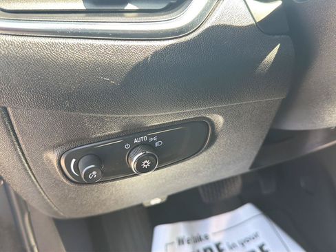 Used 2024 Chevrolet Equinox LT AWD/4WD image 11