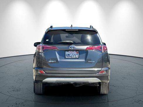 Used 2016 Toyota RAV4 Limited FWD image 5