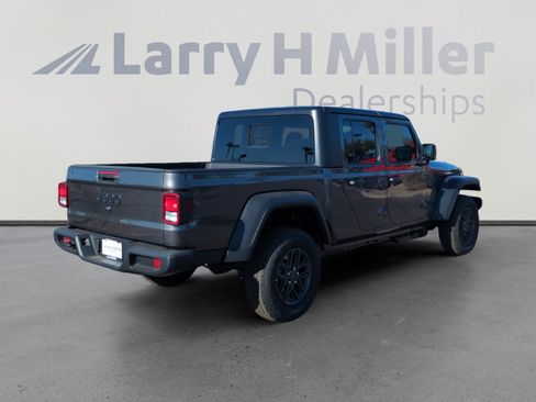 New 2026 Jeep Gladiator Sport AWD/4WD image 5