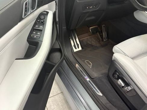 Used 2024 BMW X5 xDrive40i w/ M Sport Package AWD/4WD image 13