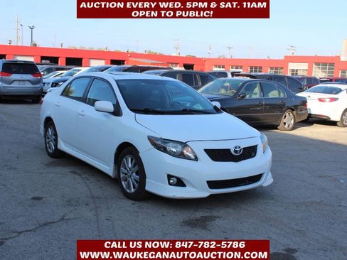 Used 2010 Toyota Corolla S image 3