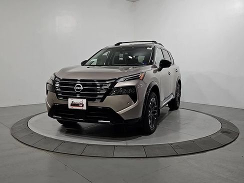New 2026 Nissan Rogue Platinum AWD/4WD image 1