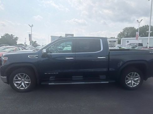 Used 2022 GMC Sierra 1500 SLT w/ SLT Premium Plus Package AWD/4WD image 8