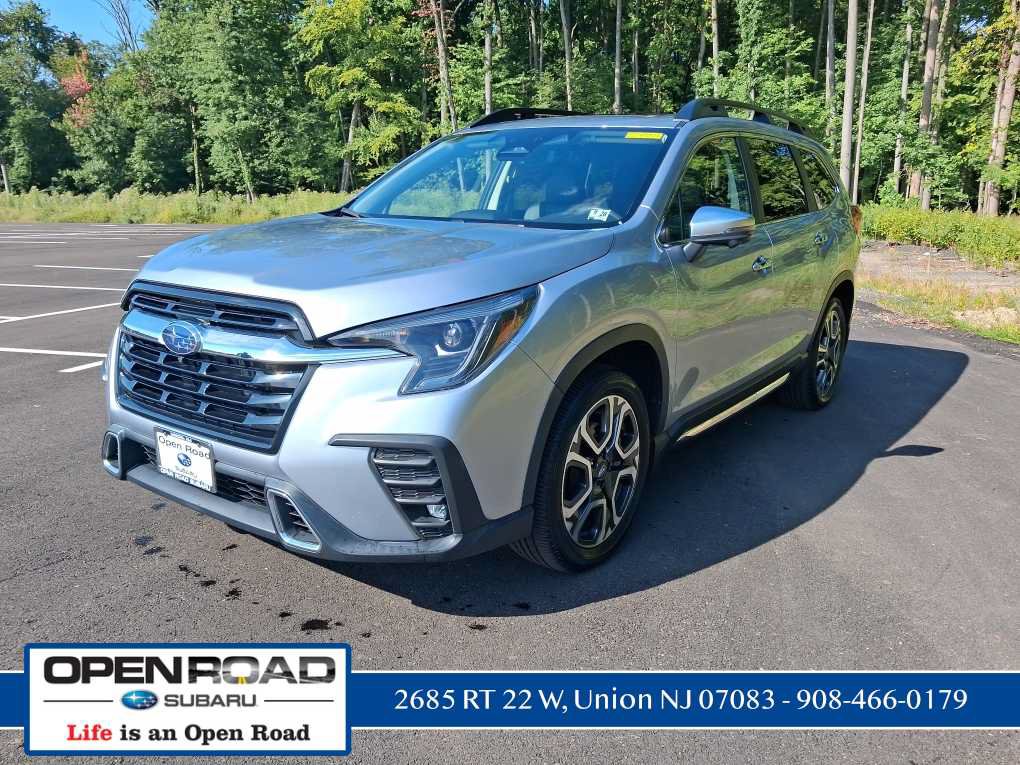 Used 2023 Subaru Ascent Touring AWD/4WD image 7