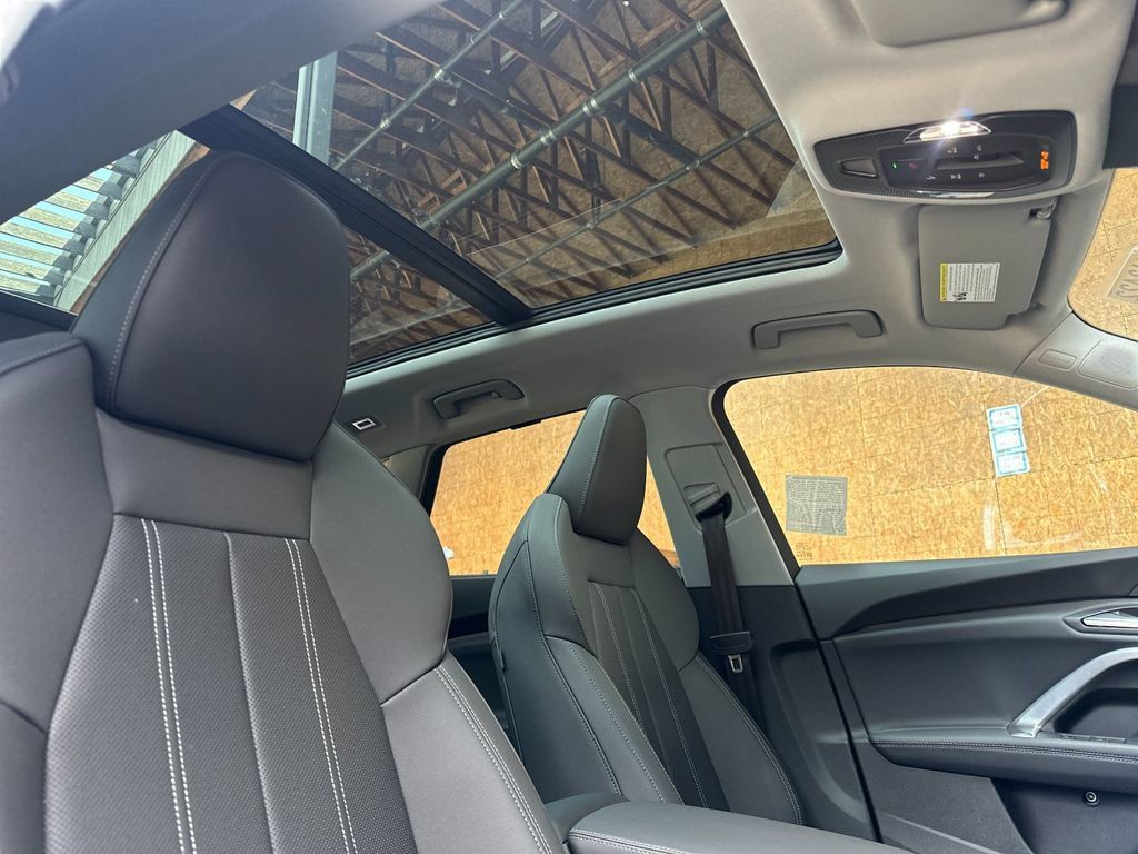 New 2026 Audi Q5 Premium AWD/4WD image 17